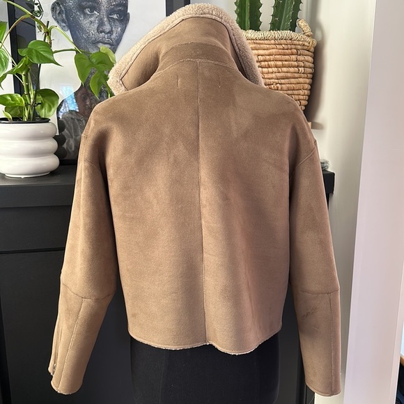 Zara Suede-like Bomber Jacket with Sherpa Lining - Picture 7 of 11
